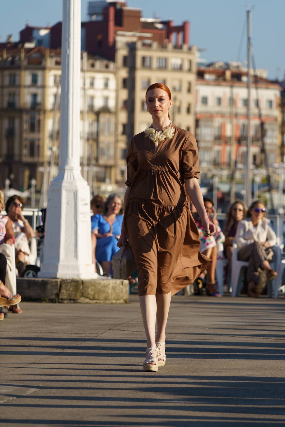 fotos-las-tiendas-de-gij-n-marcan-tendencia-por-tierra-y-mar-el-comercio